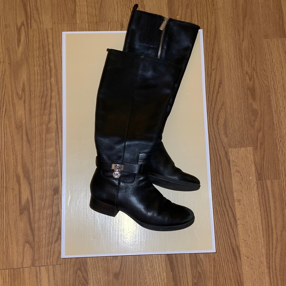 Leather riding boots almost new